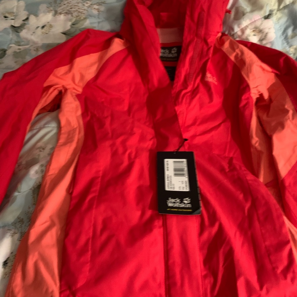 Jack Wolfskin Vibrant Red Outdoor Jacket
